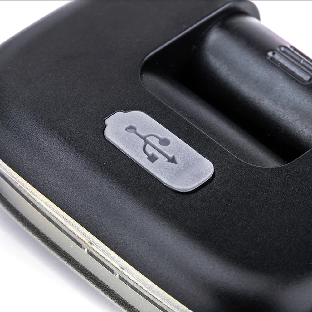 Двух функциональный фонарь NexTorch UT11C